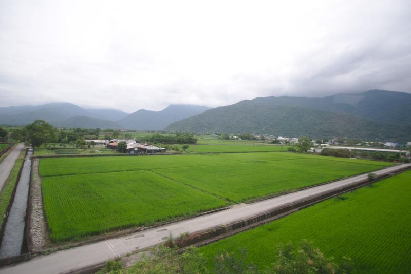 Train views on our way from Koahsiung to Hualien, Taiwan