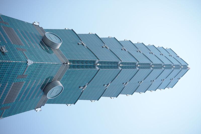 Taipei 101 when viewed from the street.