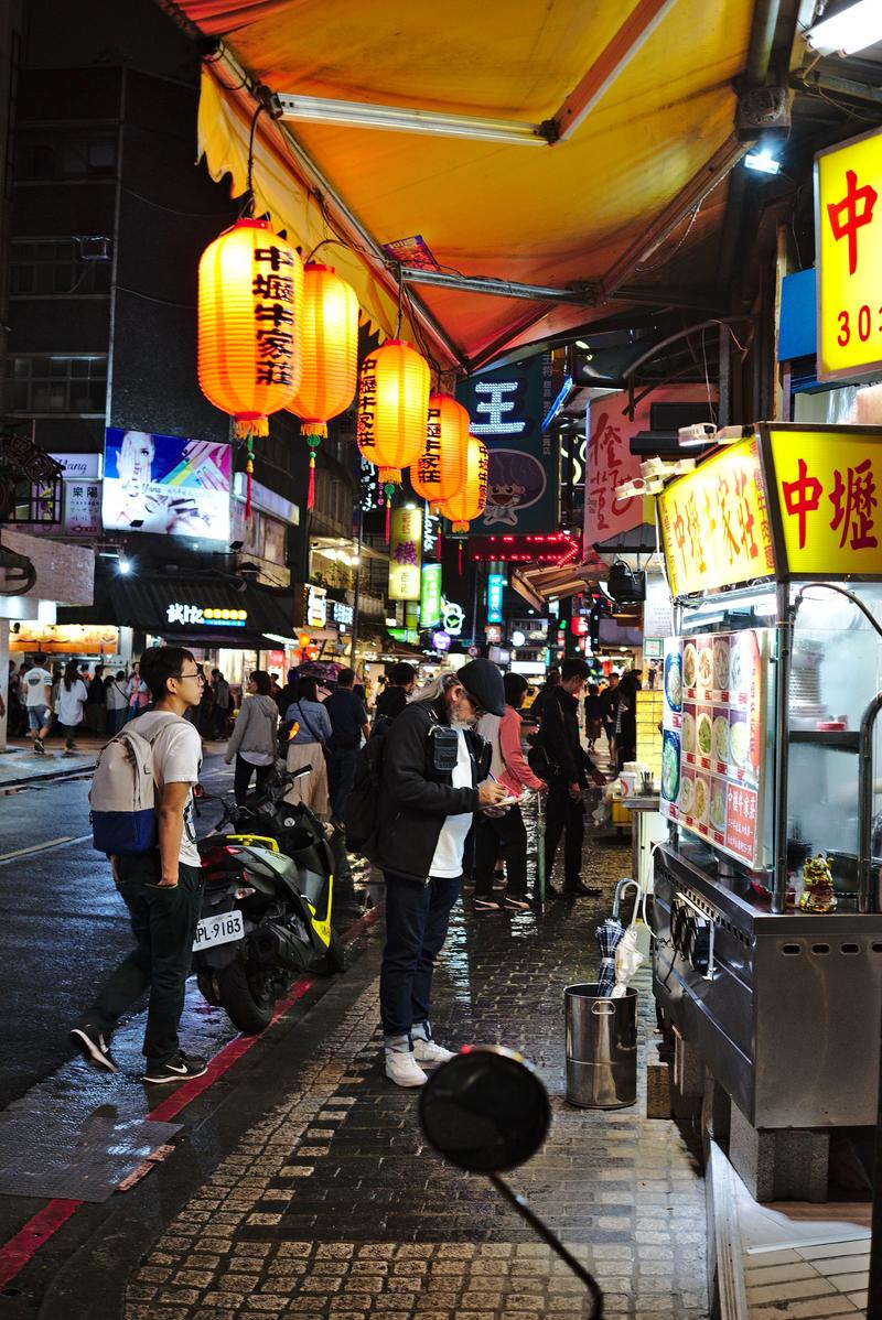 Nighttime illuminated lantern street views – Taipei, Taiwan