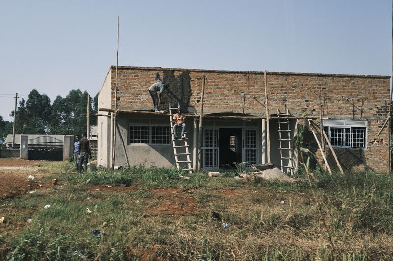 People working on a new building, Entebbe, Uganda